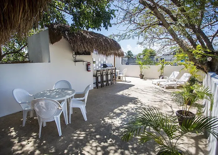 Aparthotel Azula Maya *
