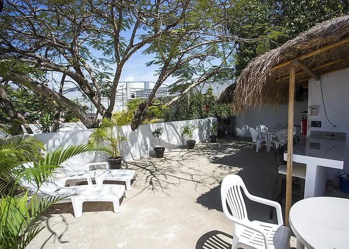 Aparthotel Azula Maya *