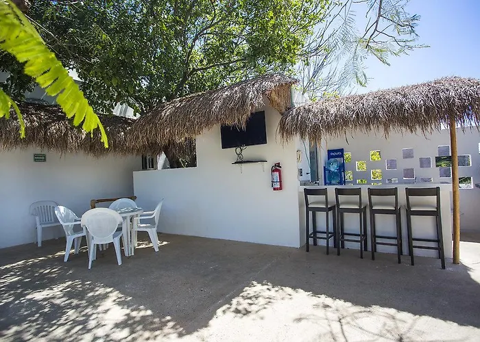 Aparthotel Azula Maya *