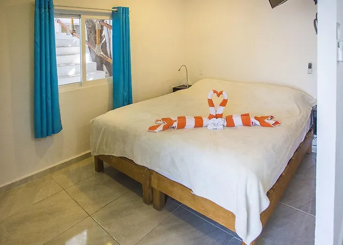 Aparthotel Azula Maya *